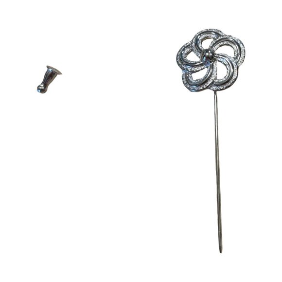 Monet Signed Vintage Hat Scarf Pin Flower Silver tone Floral Delicate NWT - Picture 4 of 6